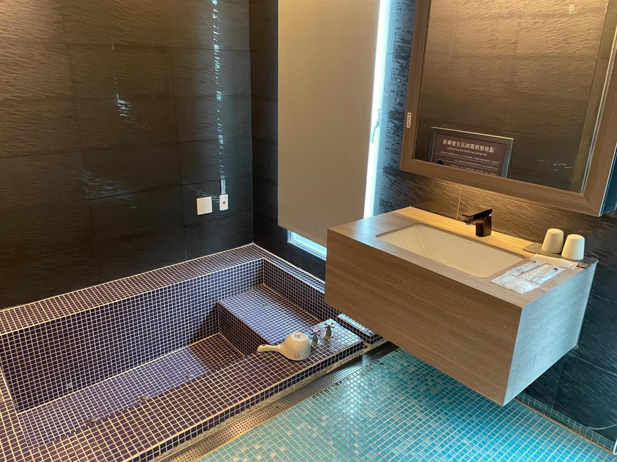 Ya Nold Hot Spring Hotel Jiaoxi Eksteriør bilde